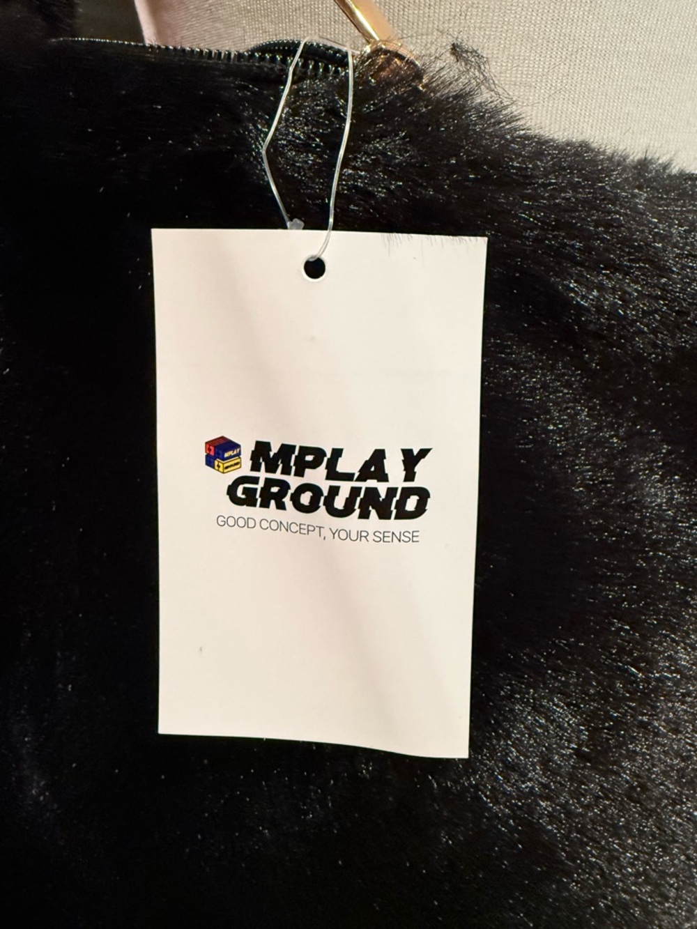 MPLAYGROUND Seoul Faux Fur Sling Shoulder Bag Black NWT - Picture 7 of 8